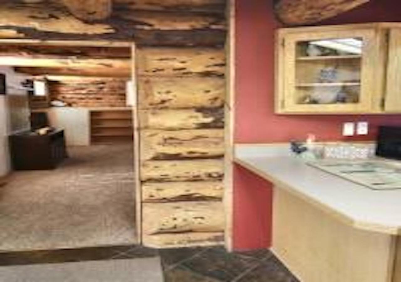 Log Haven In Blanding Villa Eksteriør billede
